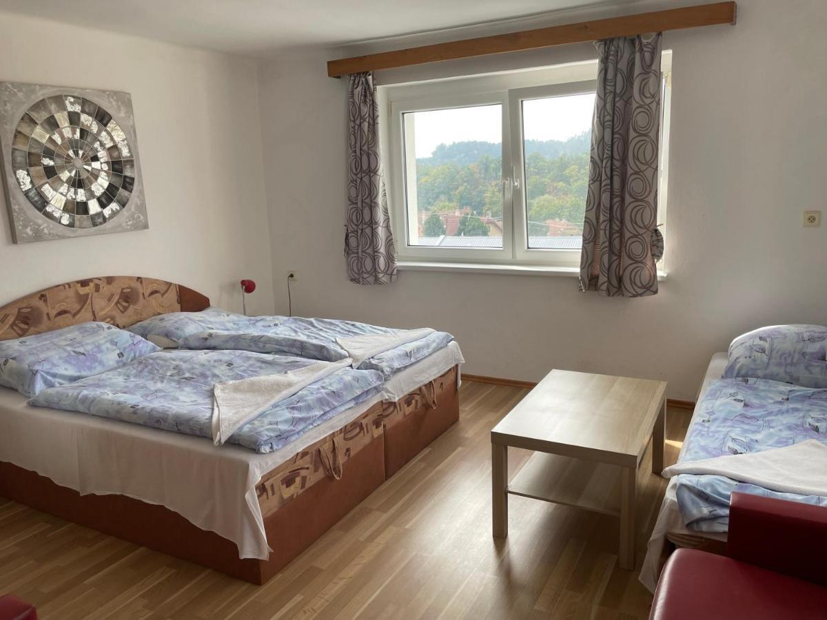 Penzion Fontana Hotel Namest nad Oslavou Luaran gambar