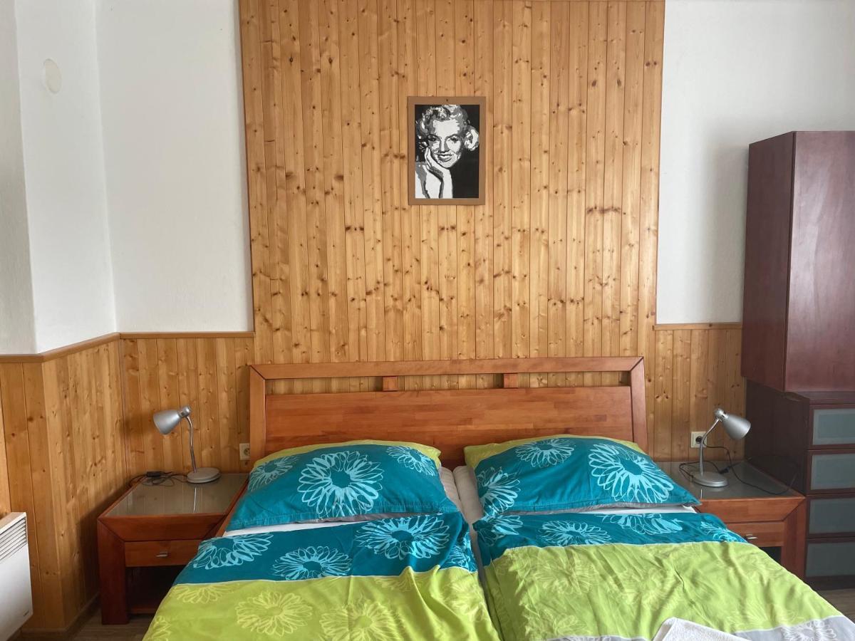 Penzion Fontana Hotel Namest nad Oslavou Luaran gambar
