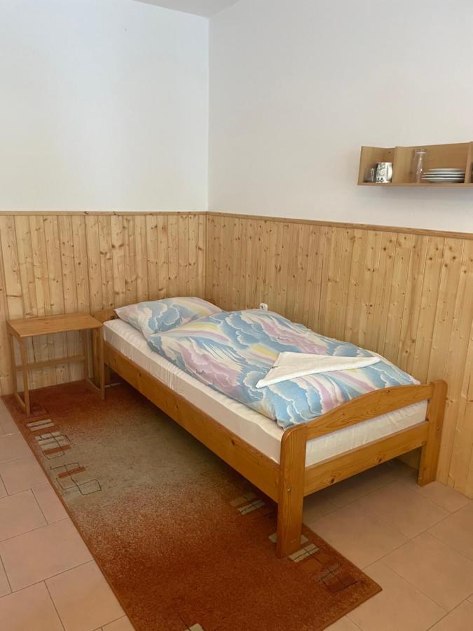 Penzion Fontana Hotel Namest nad Oslavou Luaran gambar